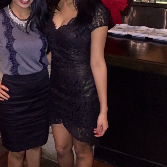 Bebe Scalloped Lace Dress - Picture 2 of 7